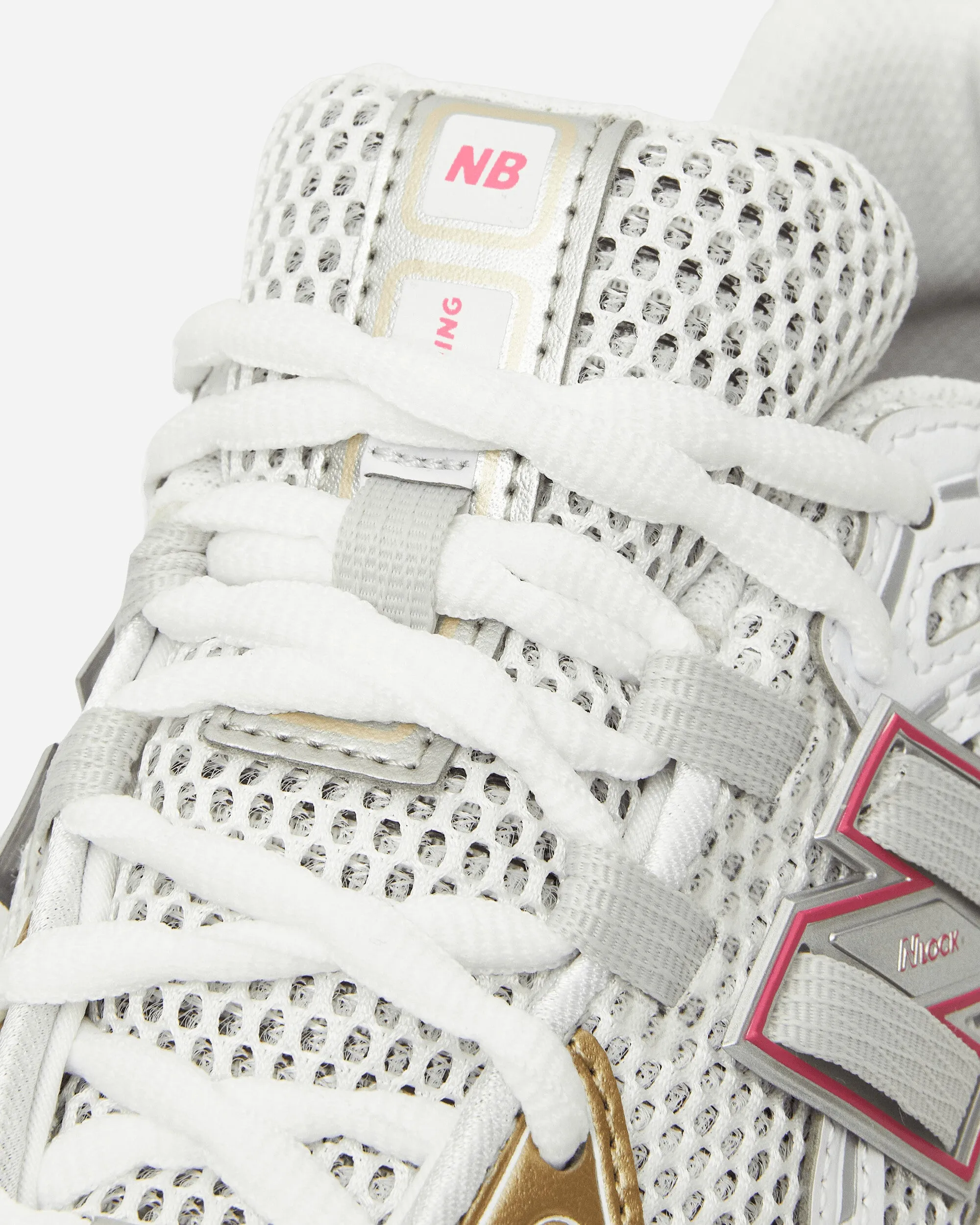 1906R Sneakers Silver Metallic / Vintage Gold