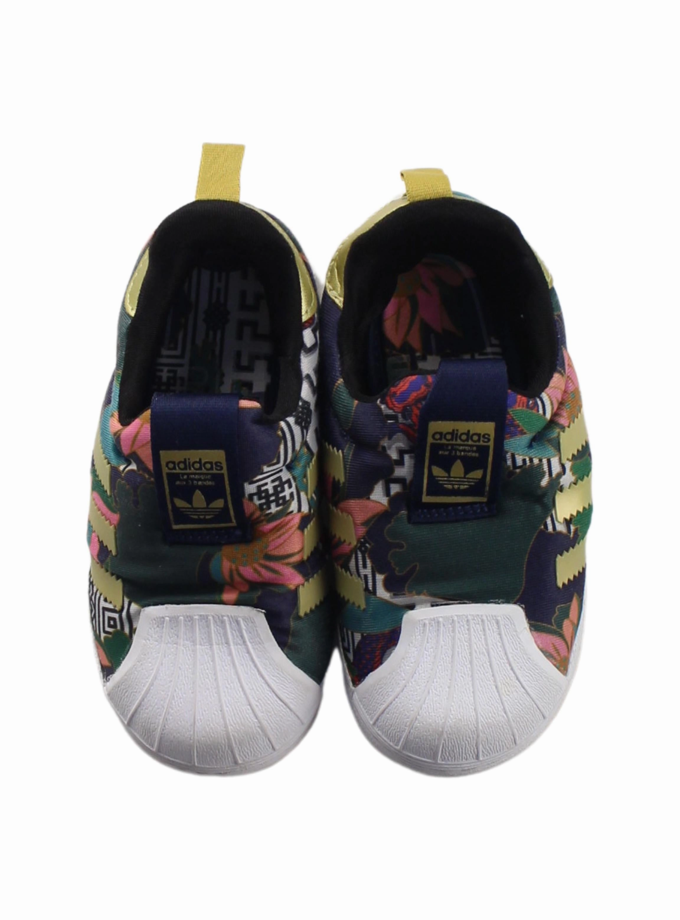 Adidas Sneakers (EU24)