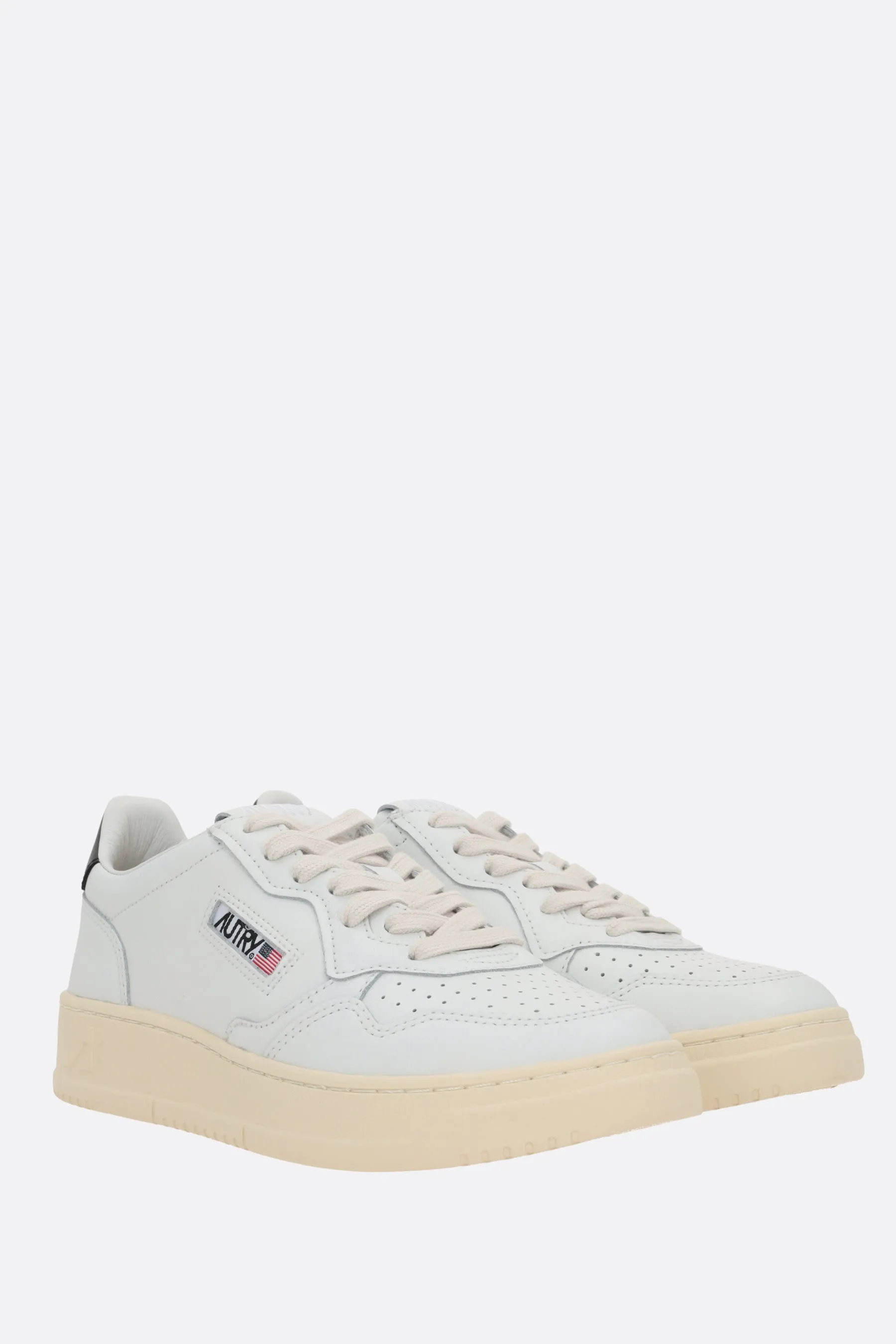 Autry Medalist smooth leather sneakers