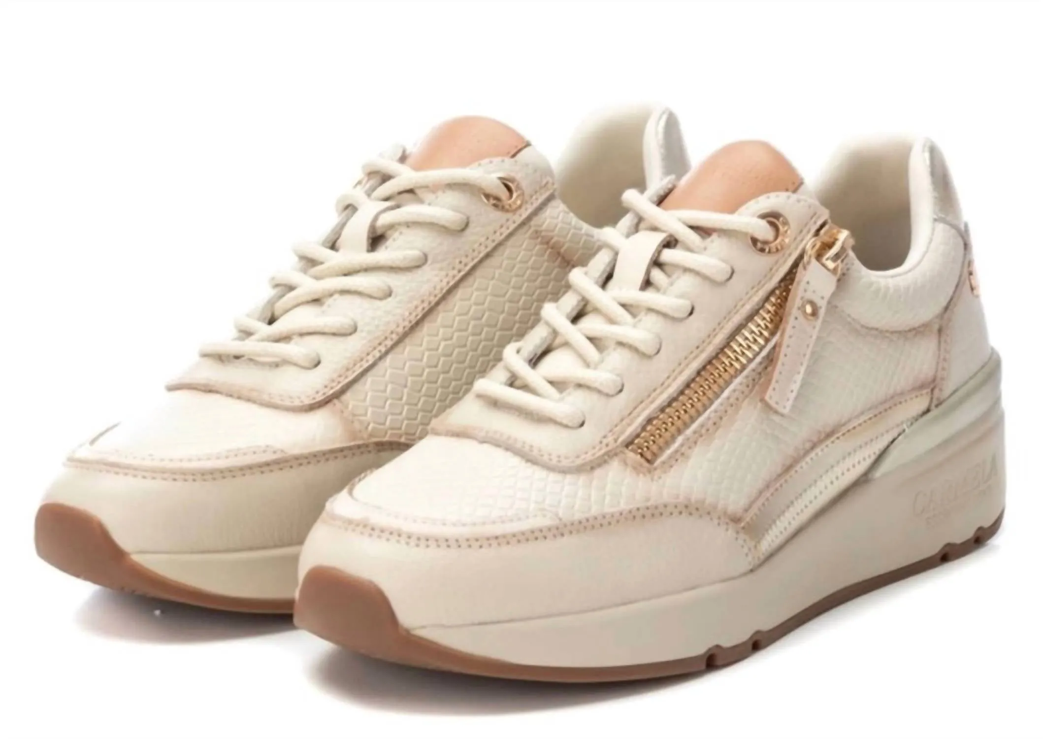 Carmela Collection Casual Sneakers In Ice