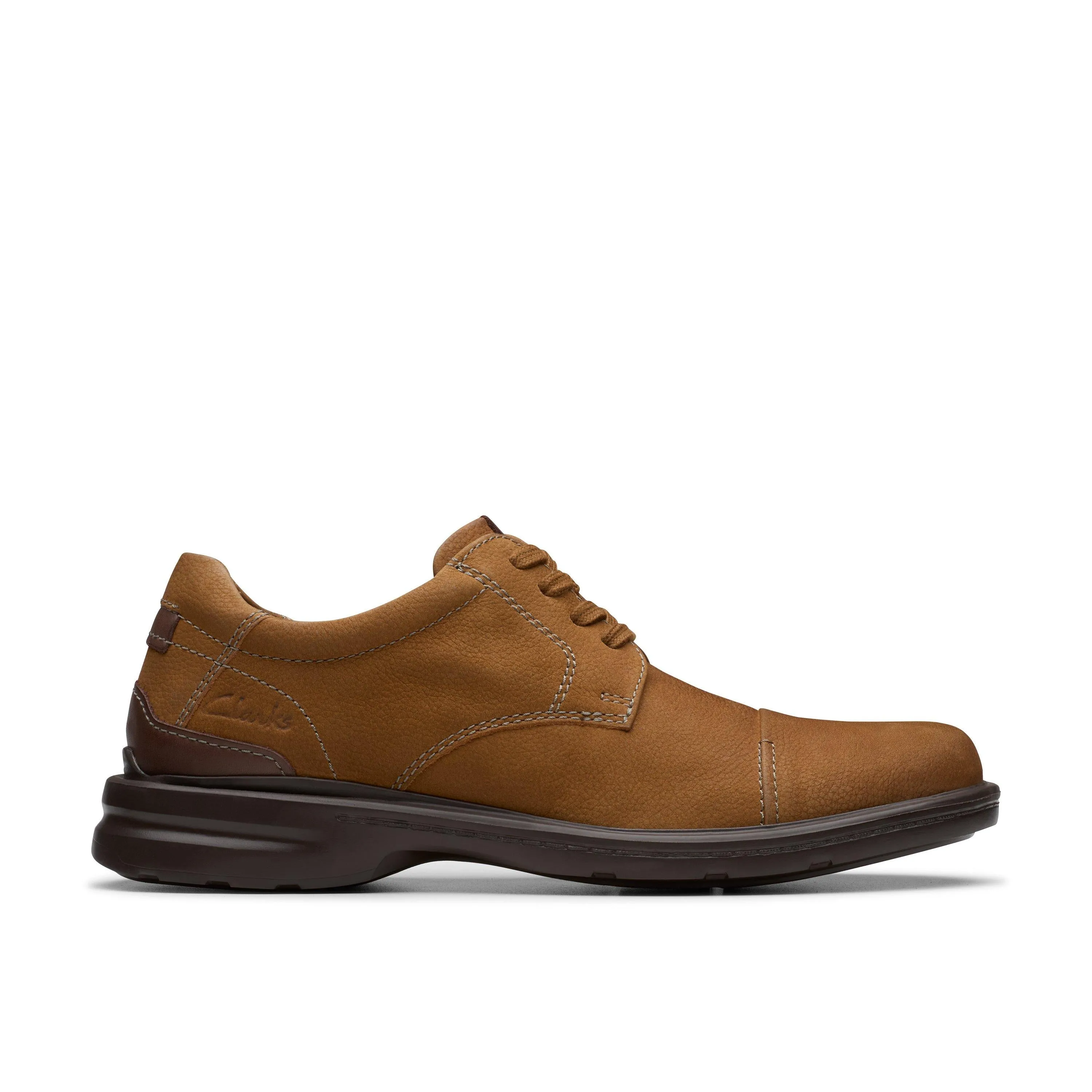 Clarks Gessler Cap in Brown Oiled Nubuck