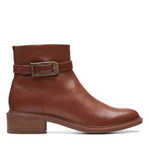 Clarks Maye Grace in Brown Leather