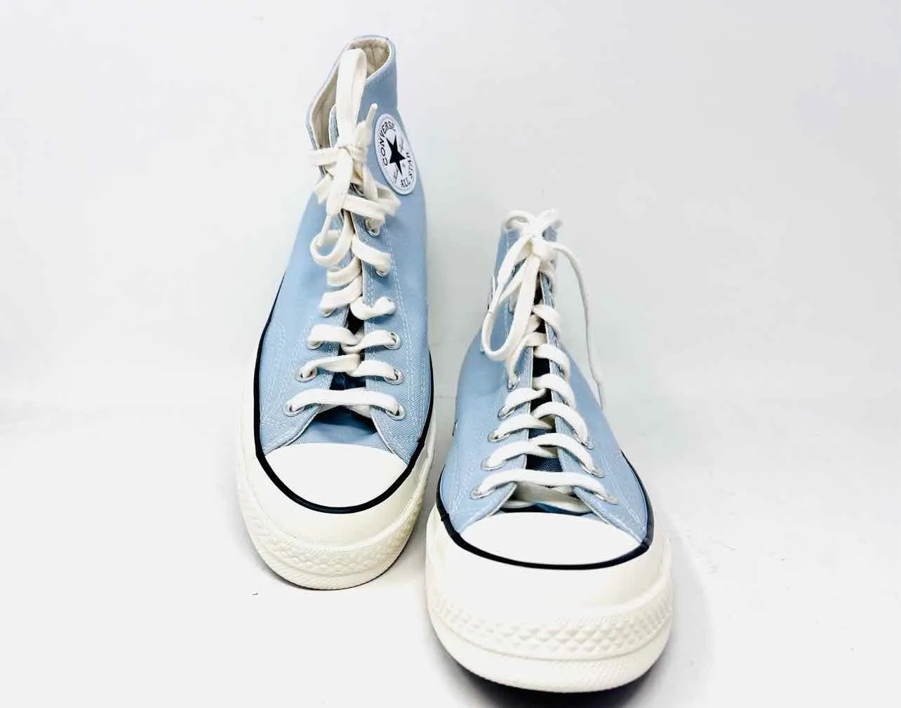 Converse Size 10 Lt Blue/Cream Shoes Sneakers