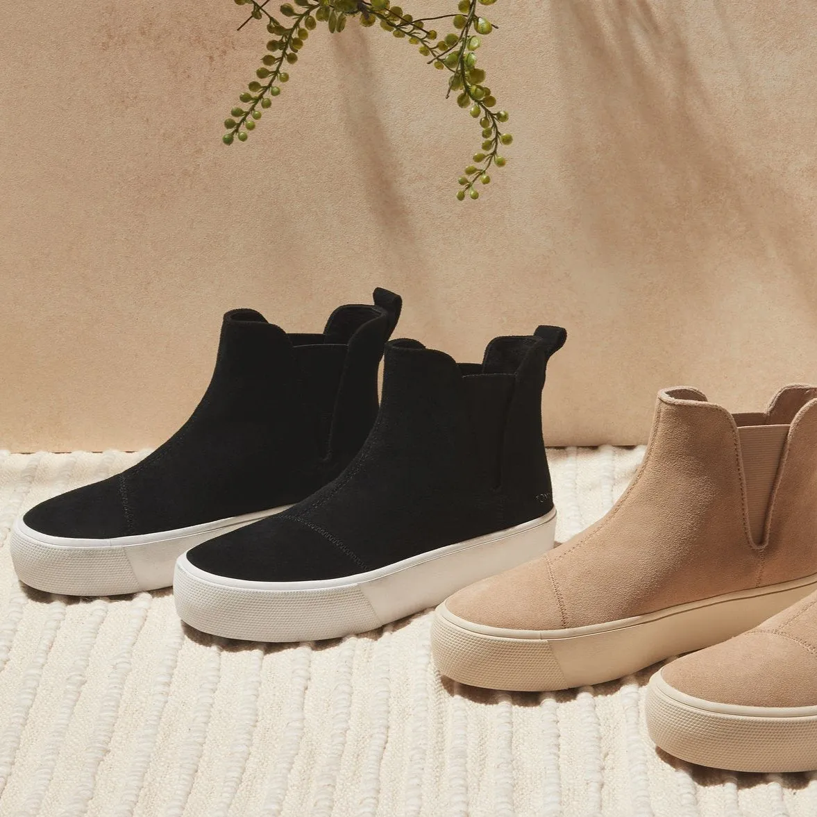 Fenix Platform Chelsea Black Suede Sneaker