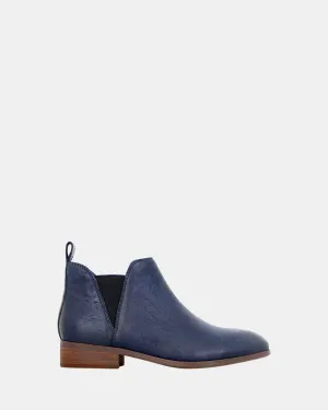Larena Navy