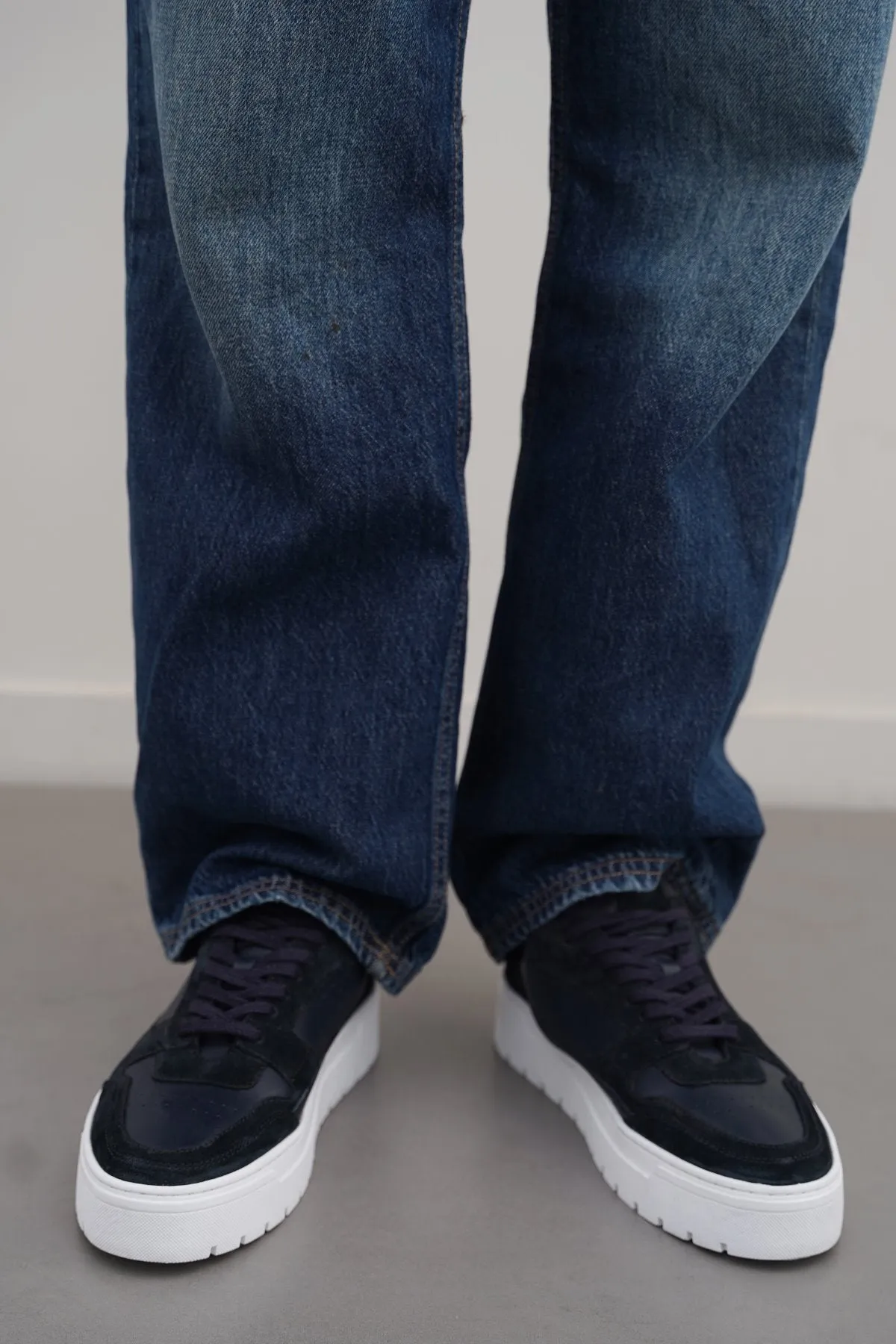 LEATHER CHUNKY SNEAKERS