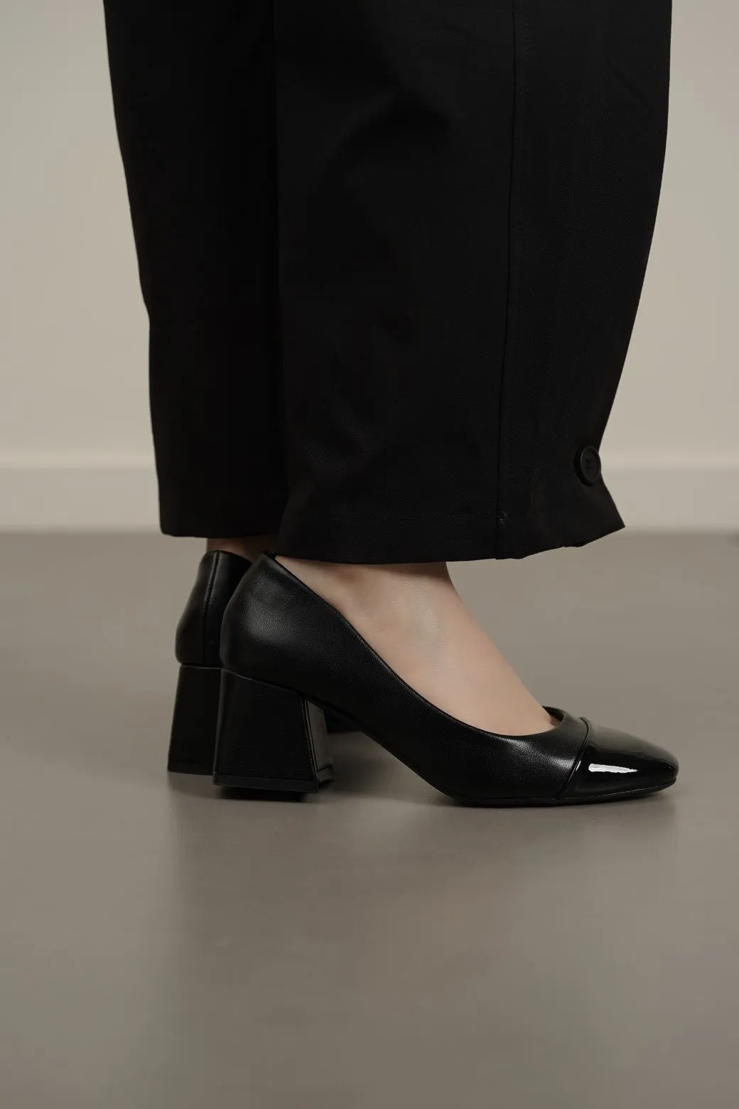 MAMA BLOCK HEEL PUMPS