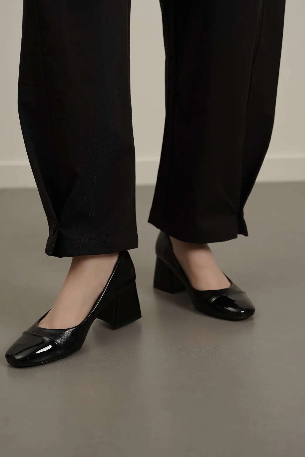 MAMA BLOCK HEEL PUMPS