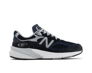 Men`s M990v6 Sneakers
