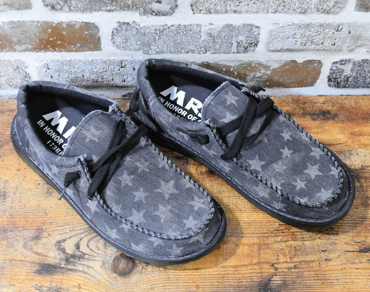 Men's Shoes In Cade Charcoal