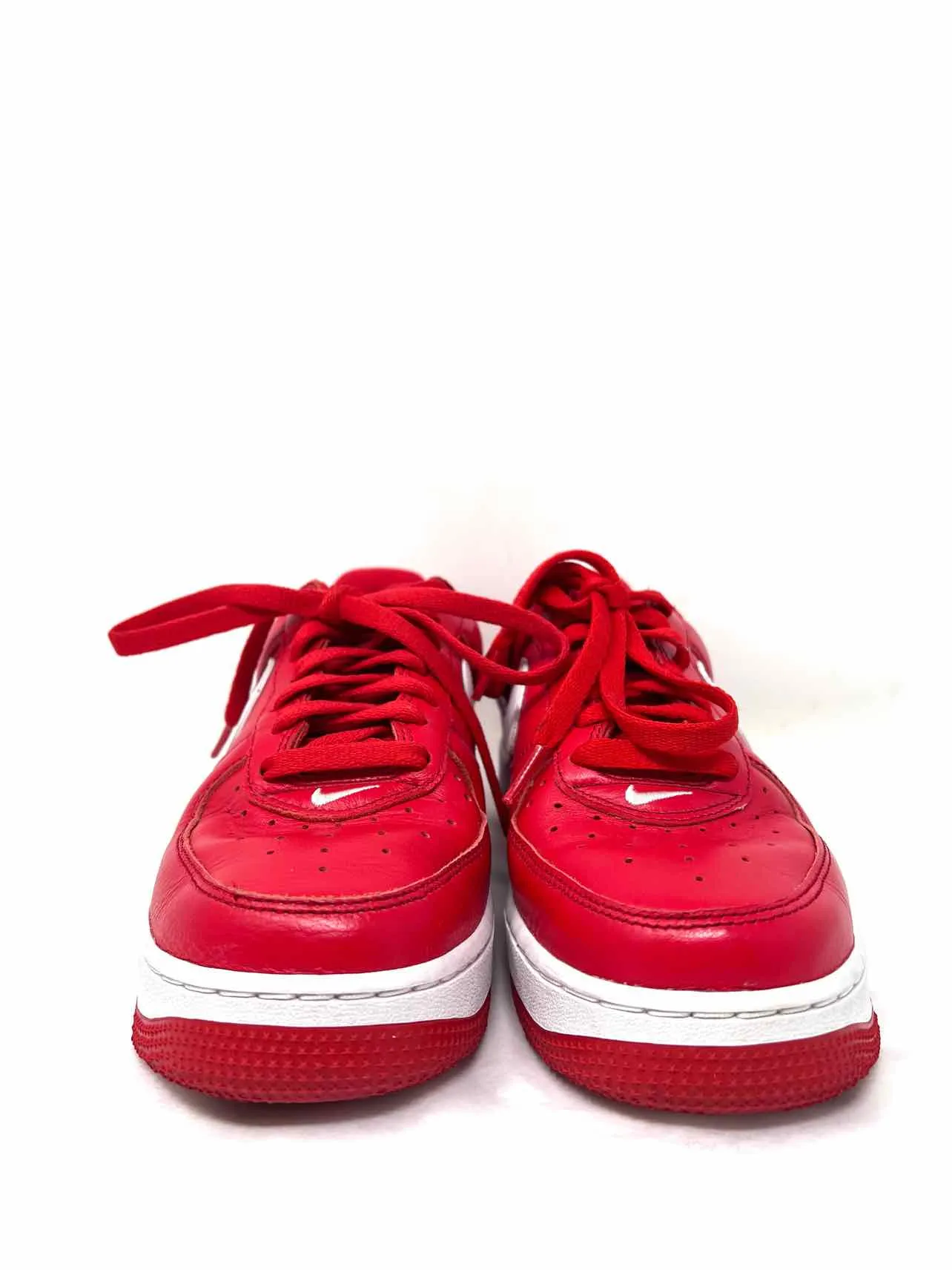 Nike Size 7 Red/White Lace-Up Leather Shoes Sneakers