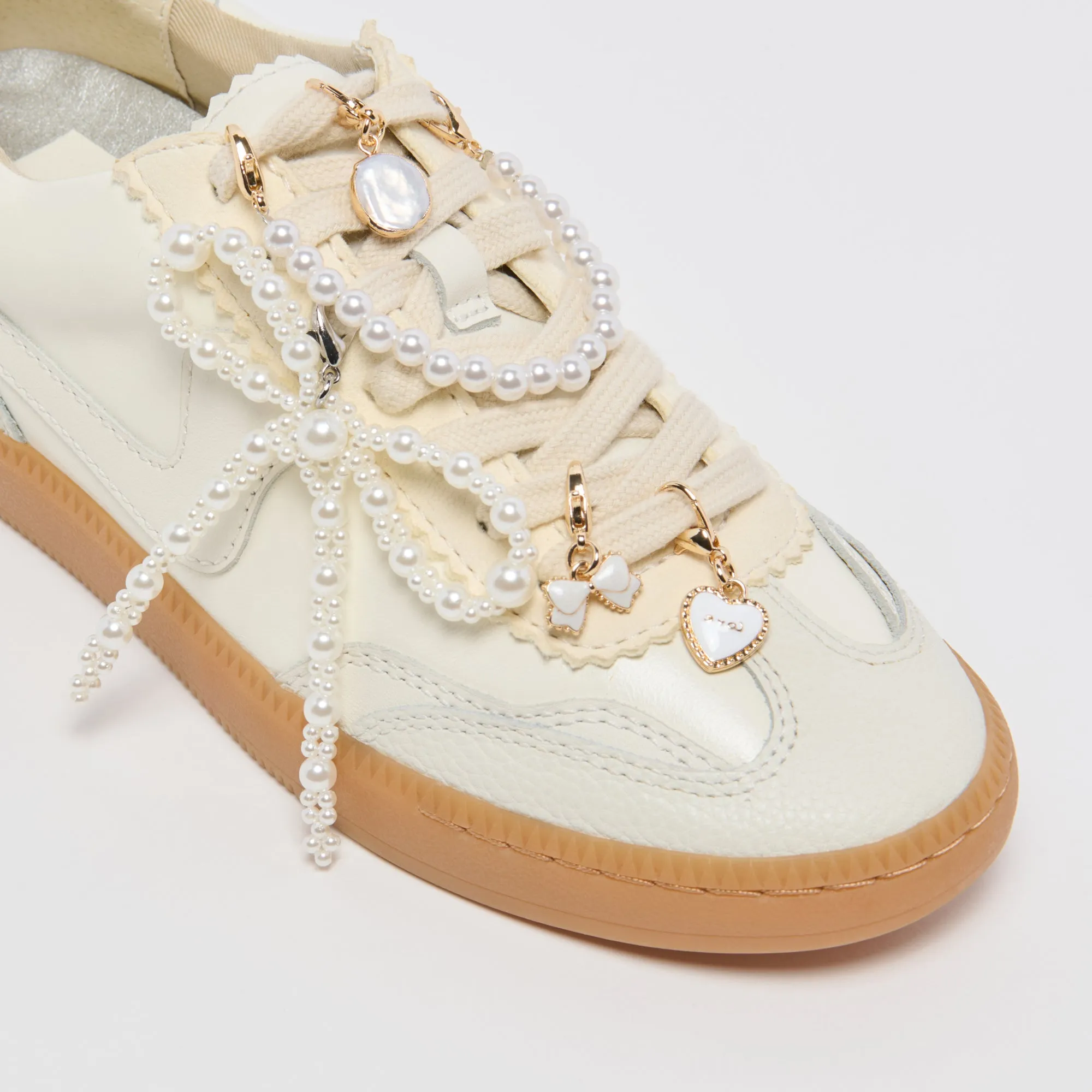 NOTICE SNEAKERS WHITE   PEARL CHARM BUNDLE
