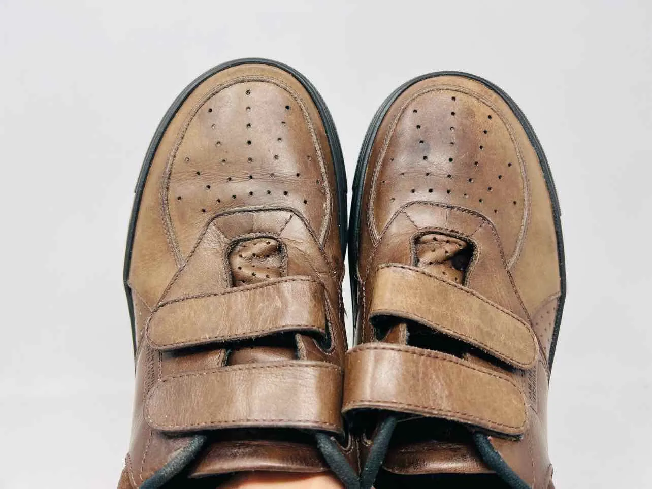 SAS Size 9 Brown Velvet Leather AS IS Shoes Sneakers