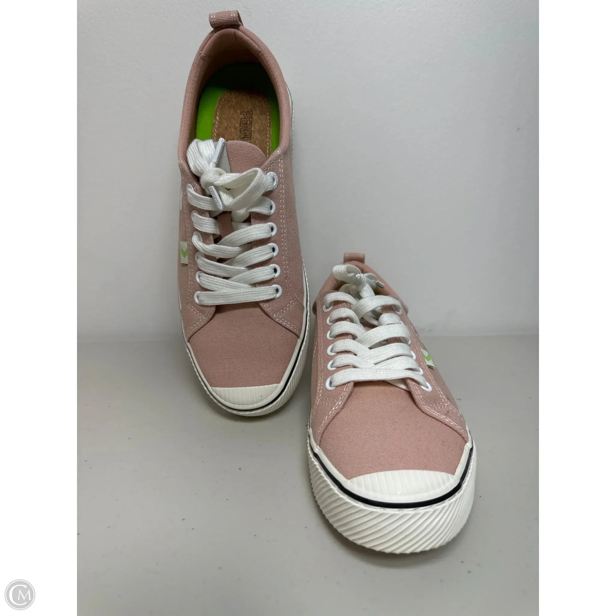 Shoes Sneakers By Cariuma In Pink, Size: 11