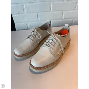 Shoes Sneakers By Clarks In White, Size: 8