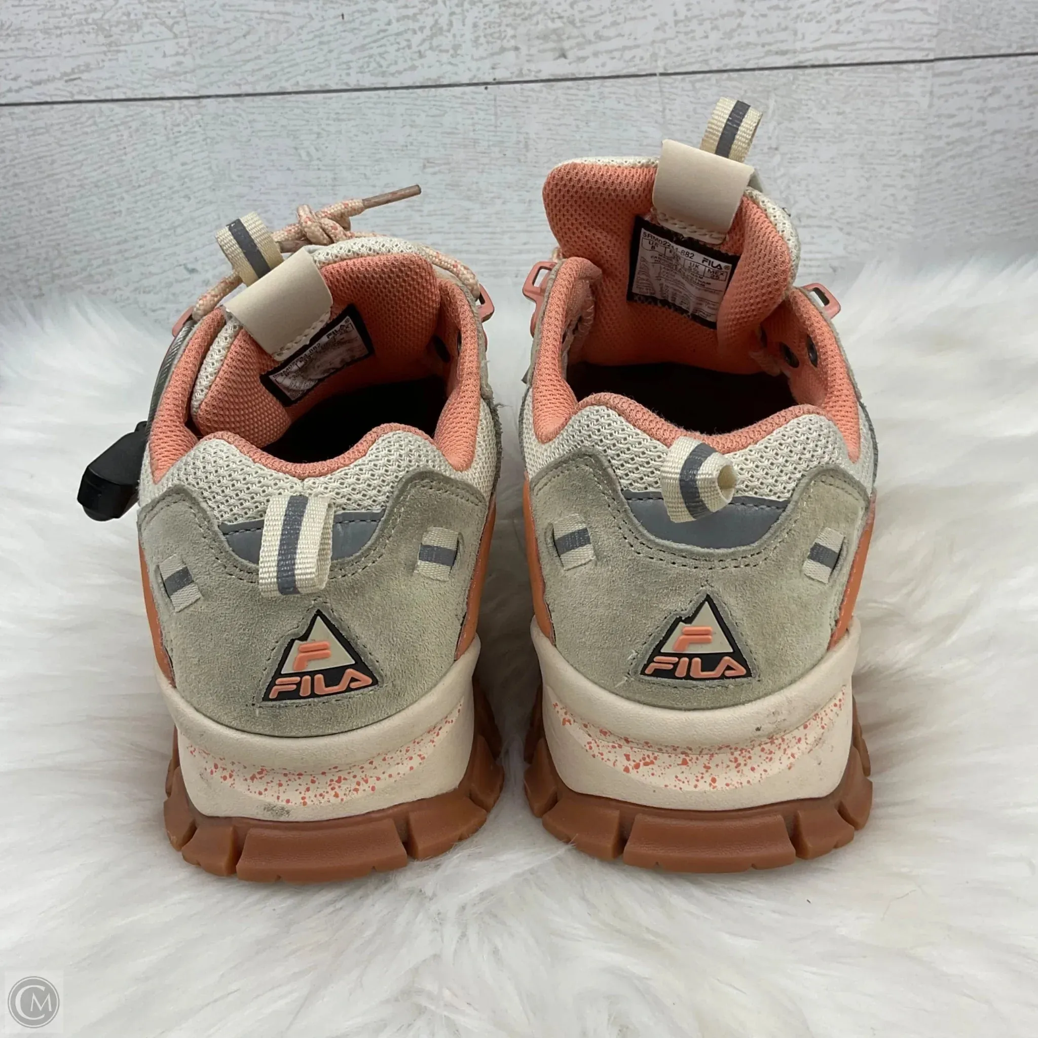 Shoes Sneakers By Fila In Coral, Size: 8