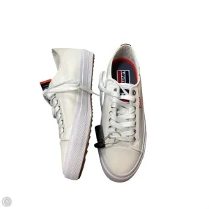 Shoes Sneakers By Levis In Cream, Size: 8