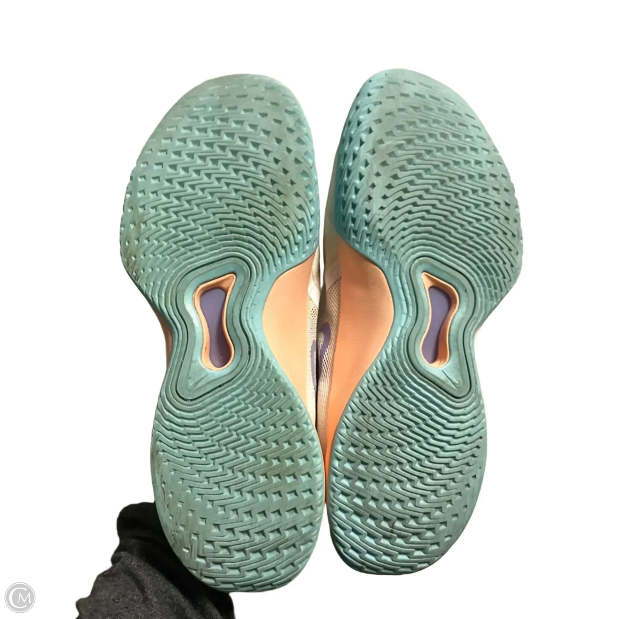 Shoes Sneakers By Nike In Multi-colored, Size: 9