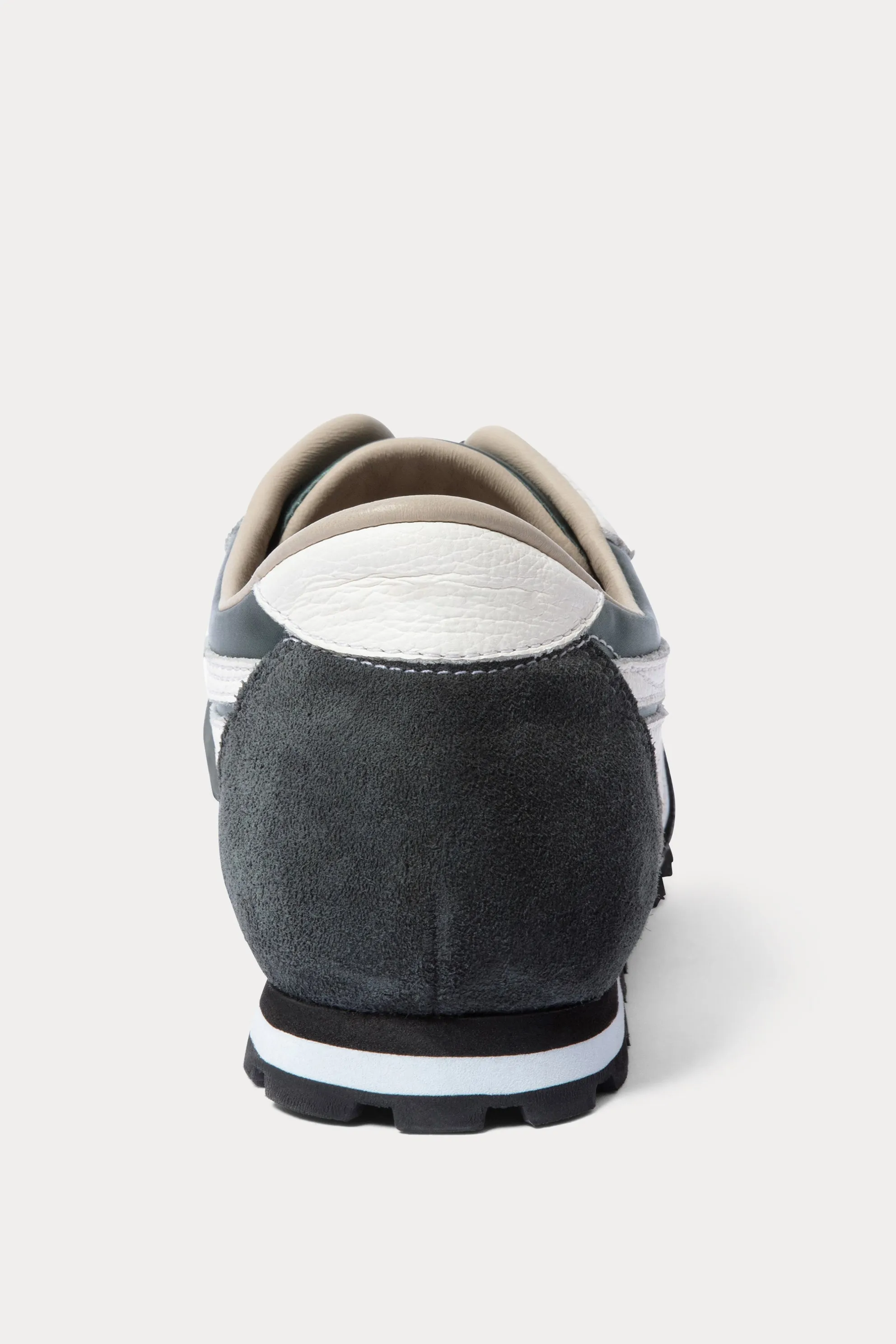 Stevie Sneaker