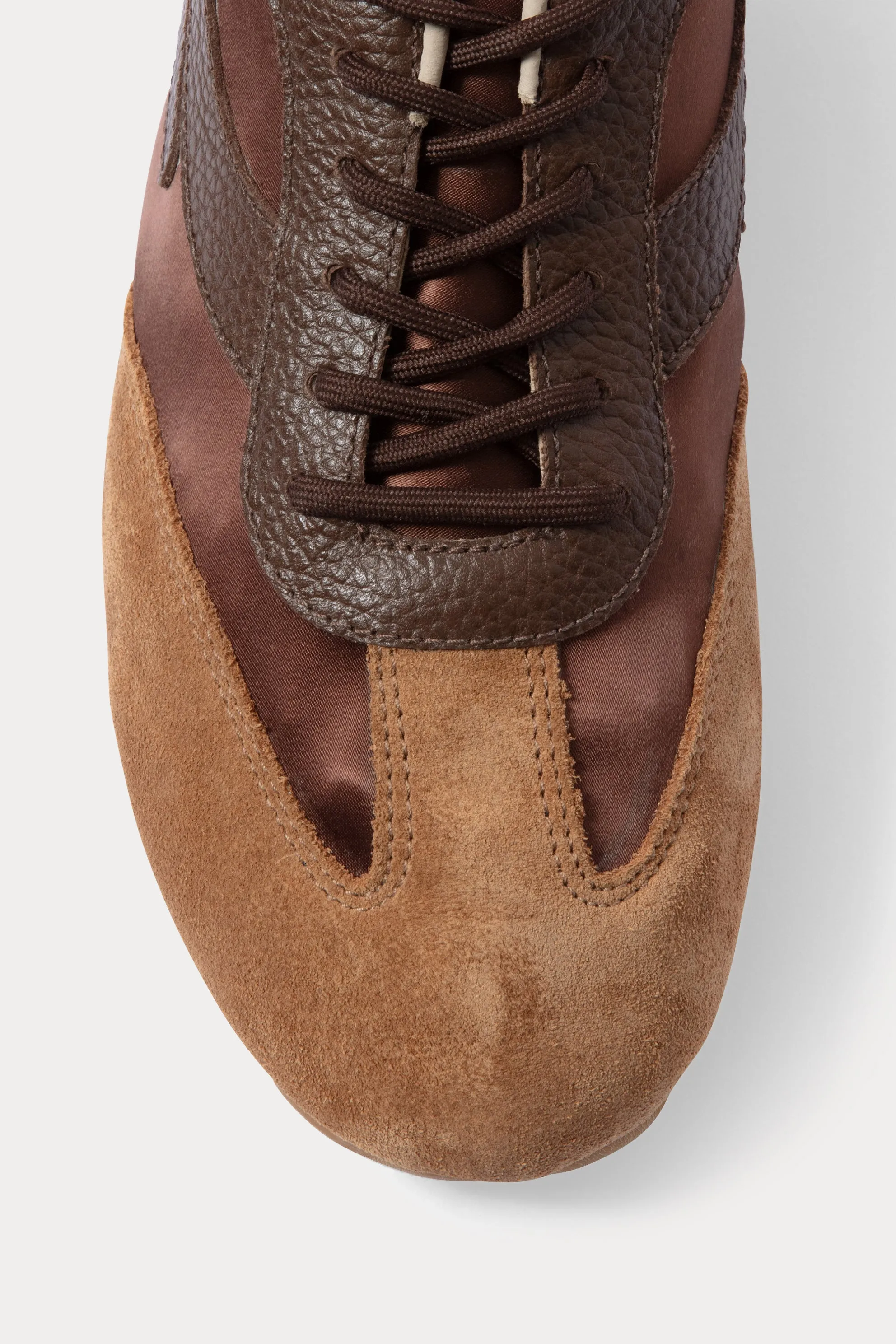 Stevie Sneaker