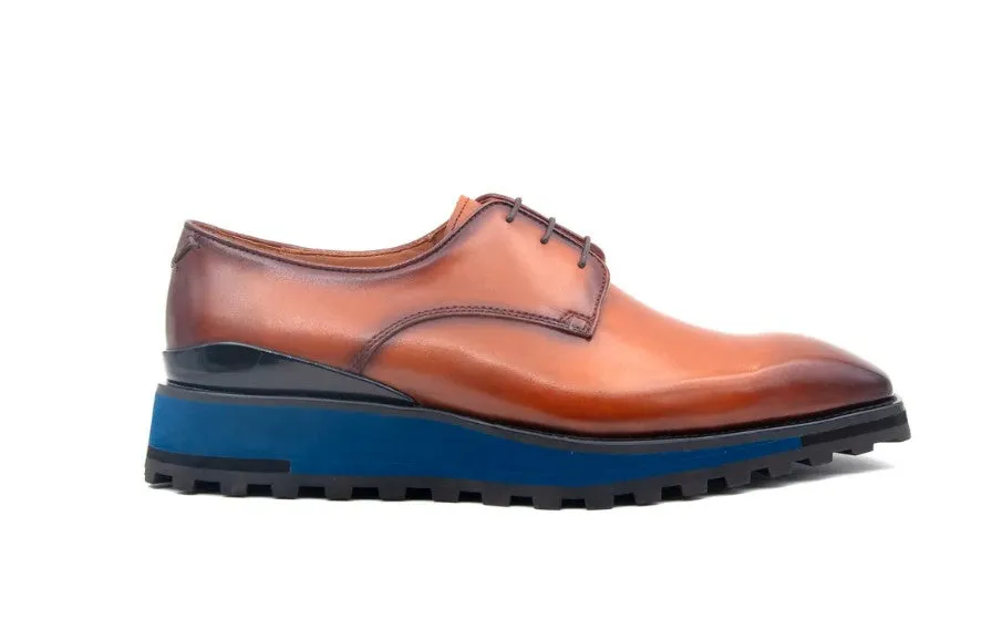 Style: Grayson-Caramel