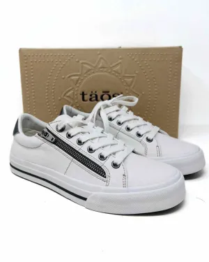 Taos Size 7 White/Silver Zipper Lace-Up W/ BOX!!! Shoes Sneakers