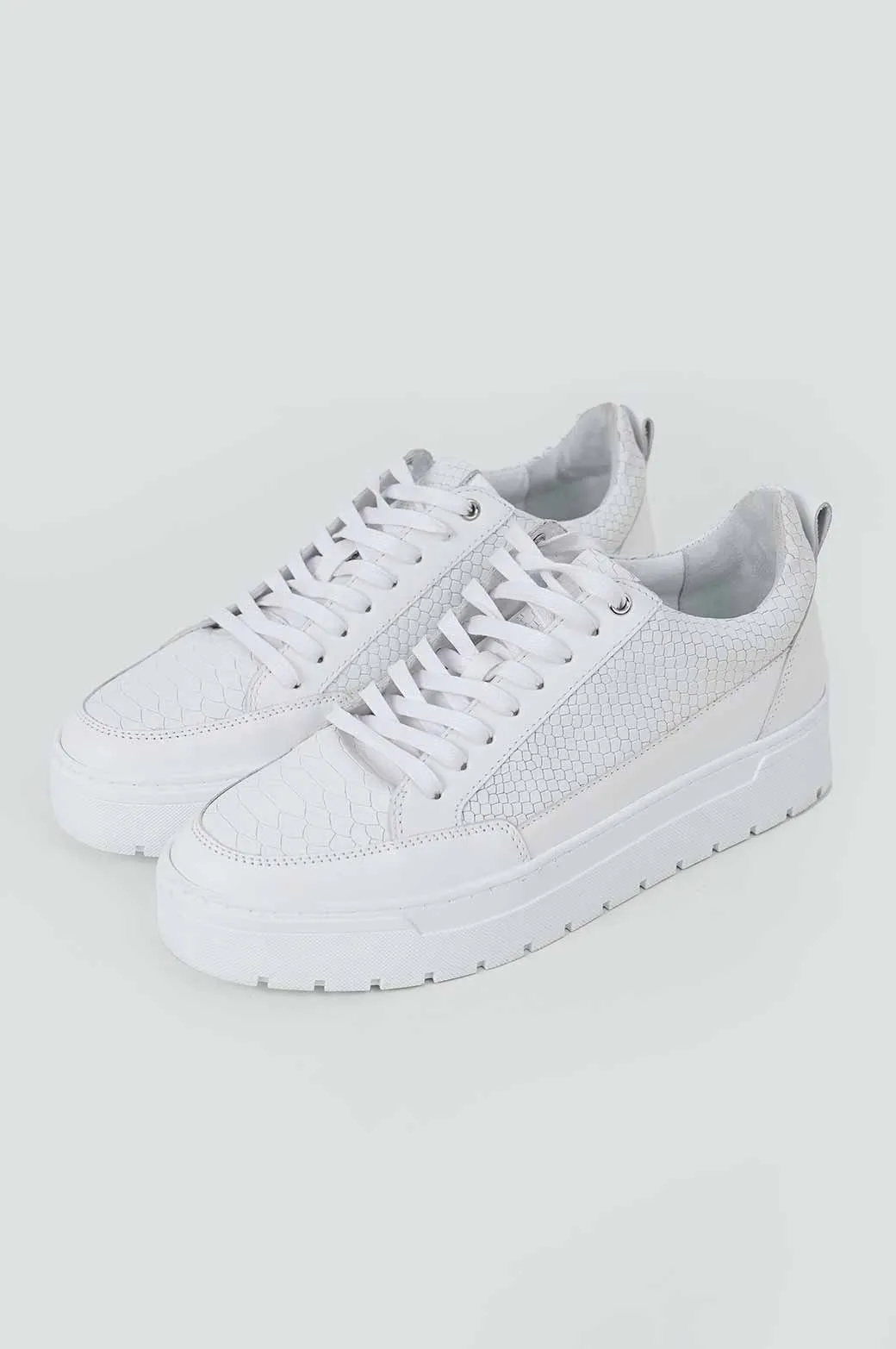 TEXTURED LEATHER SNEAKERS