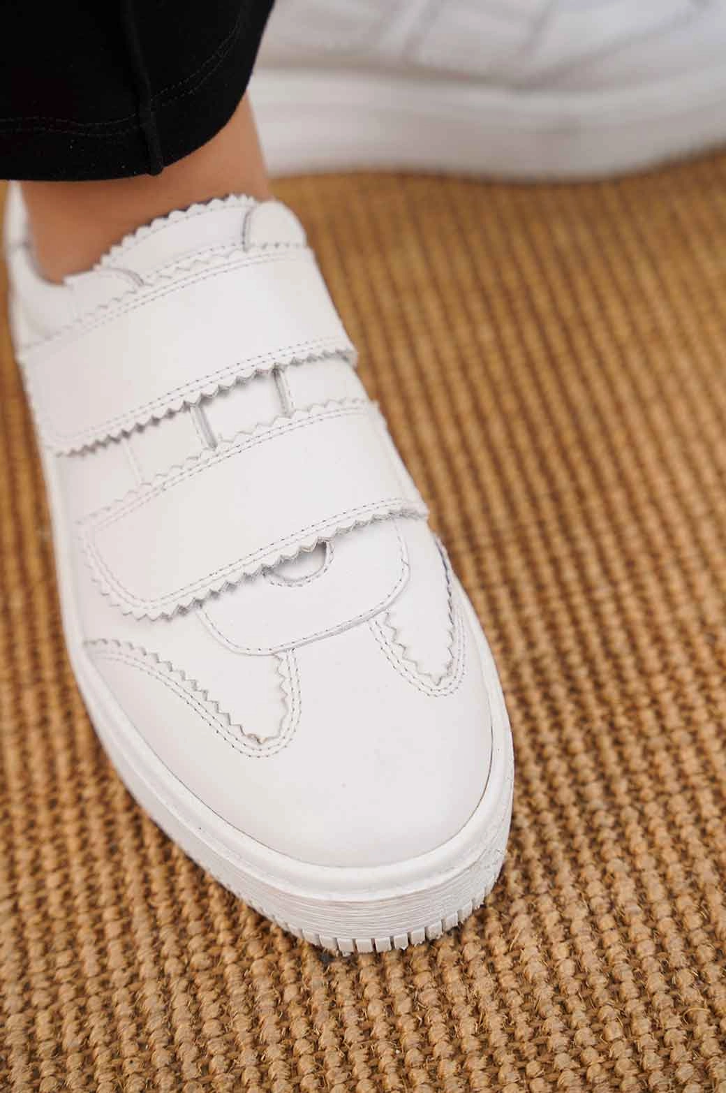 VINTAGE VELCRO SNEAKERS