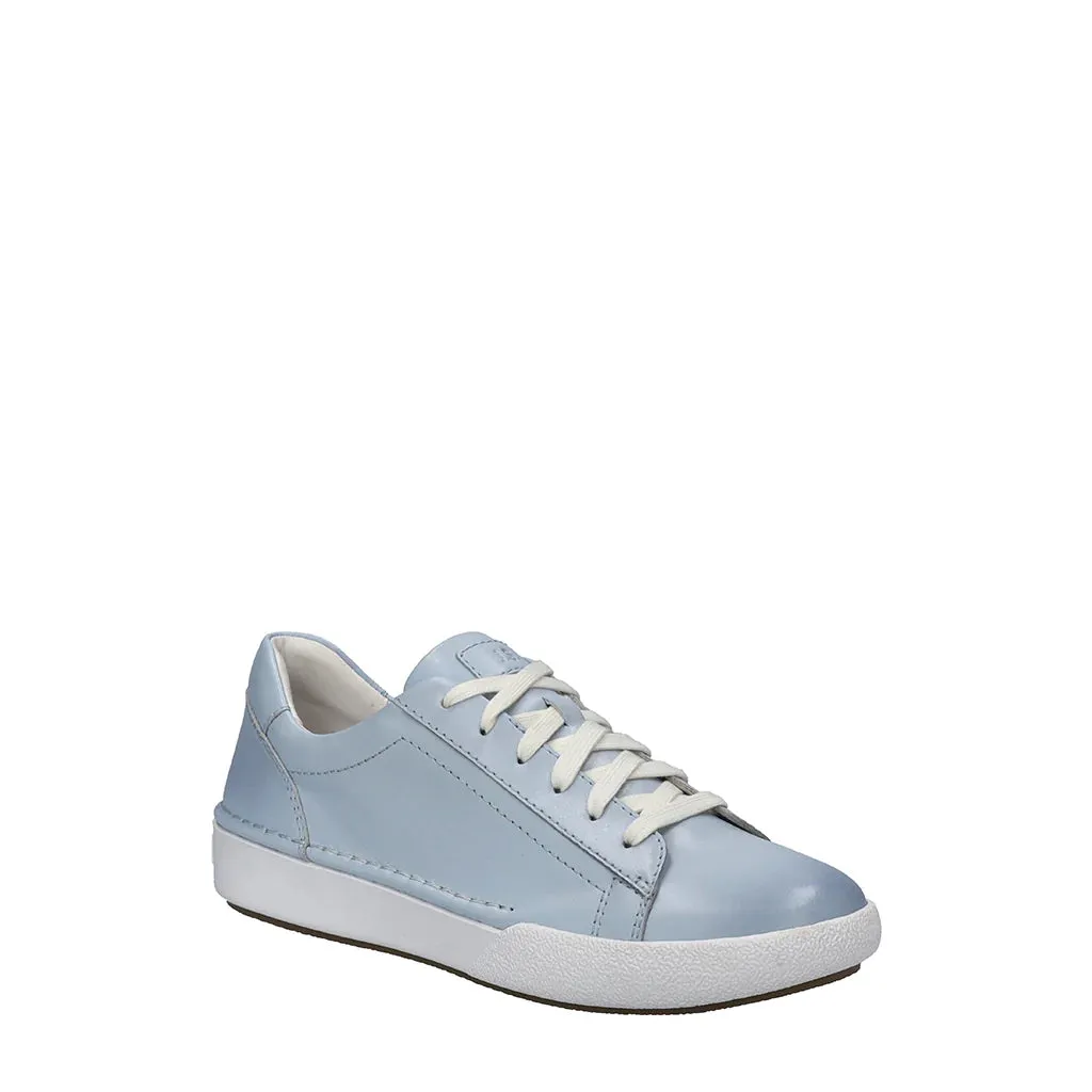 Women's Claire 01