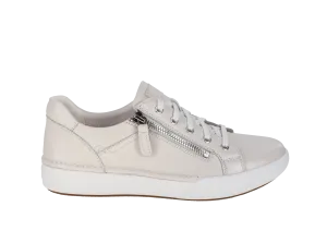 Women's Claire 03