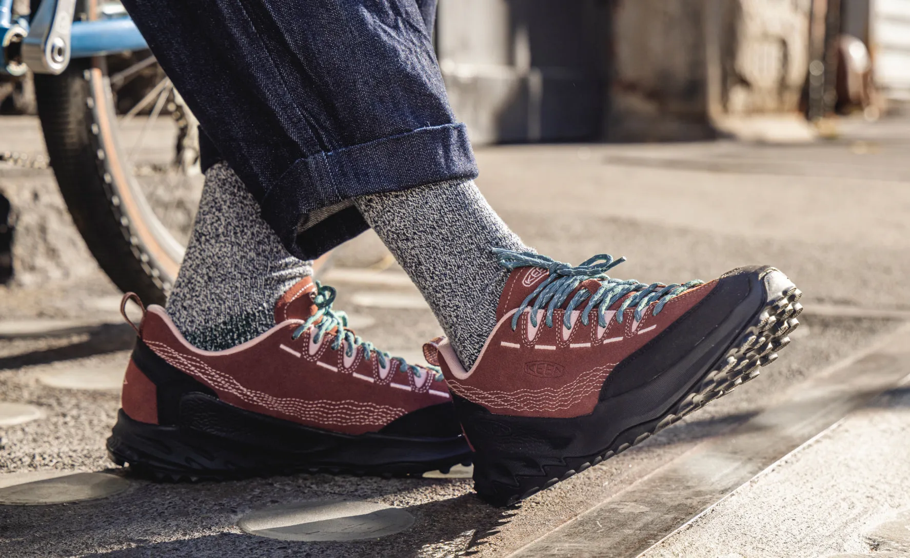 Women's Jasper Zionic Sneaker x Pilgrim Surf   Supply  |  Marron/Adobe Rose
